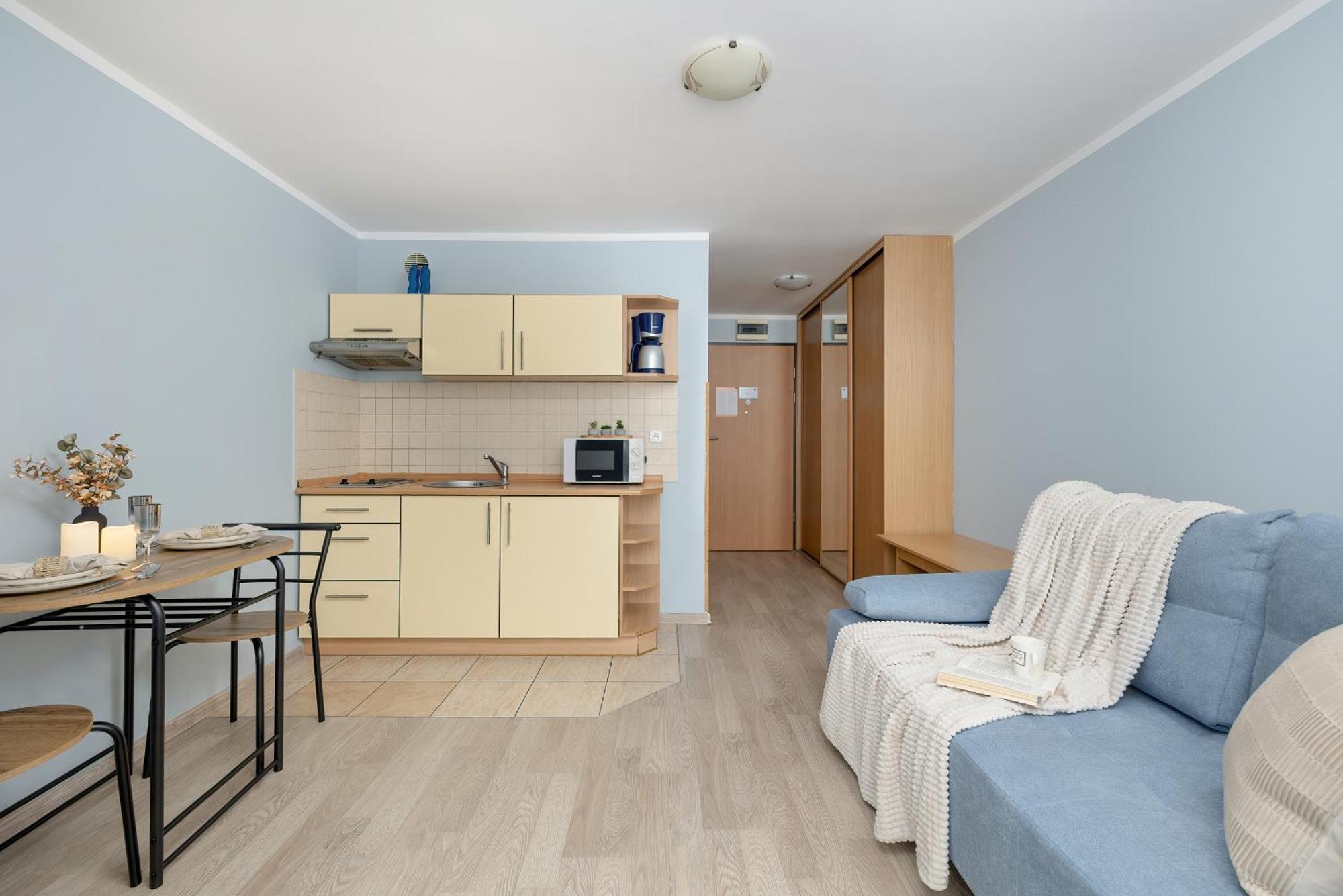 Apartamenty Przy Promenadzie By Noclegi Renters ชวีโนวิชแจ ภายนอก รูปภาพ