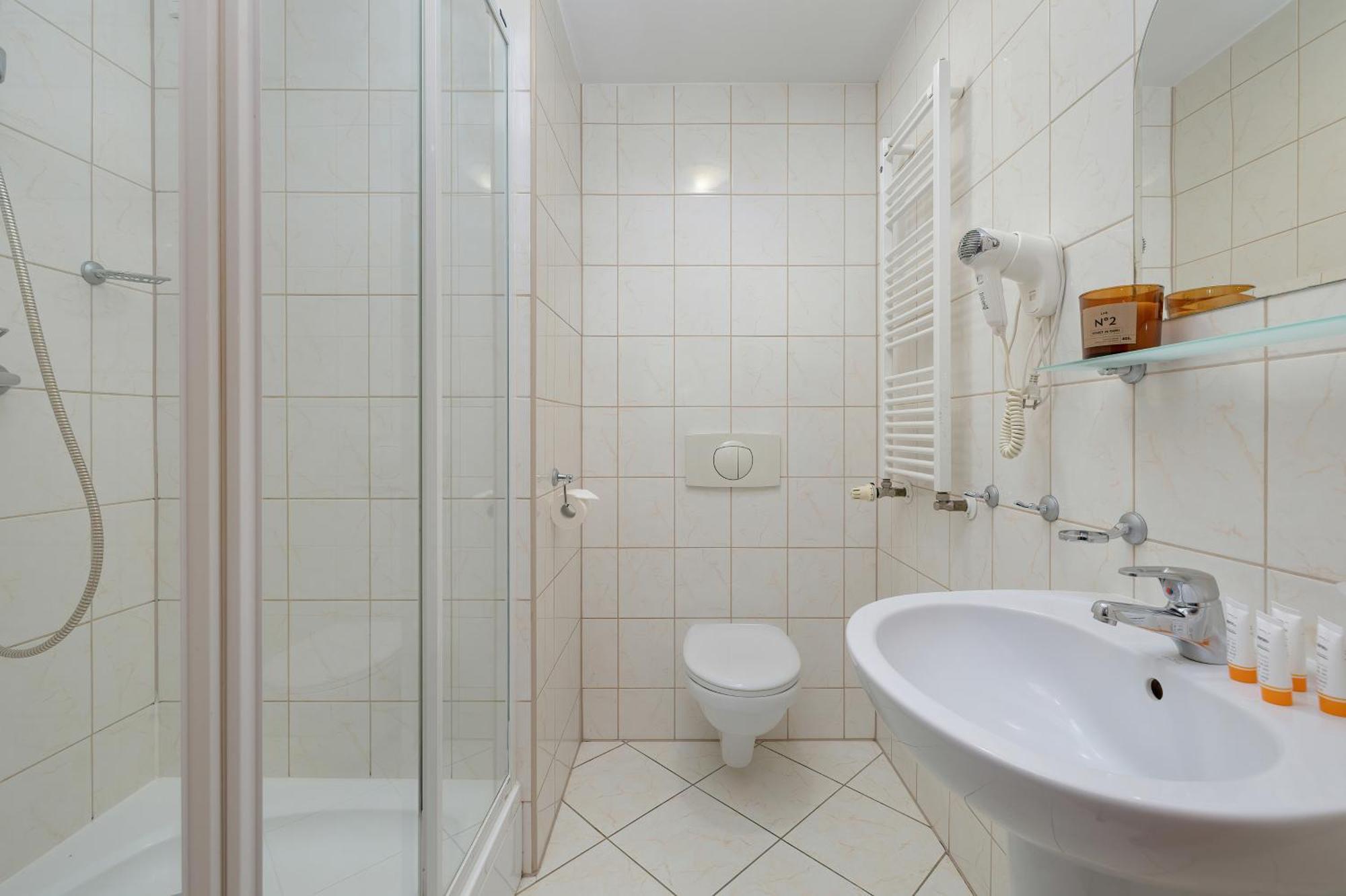 Apartamenty Przy Promenadzie By Noclegi Renters ชวีโนวิชแจ ภายนอก รูปภาพ